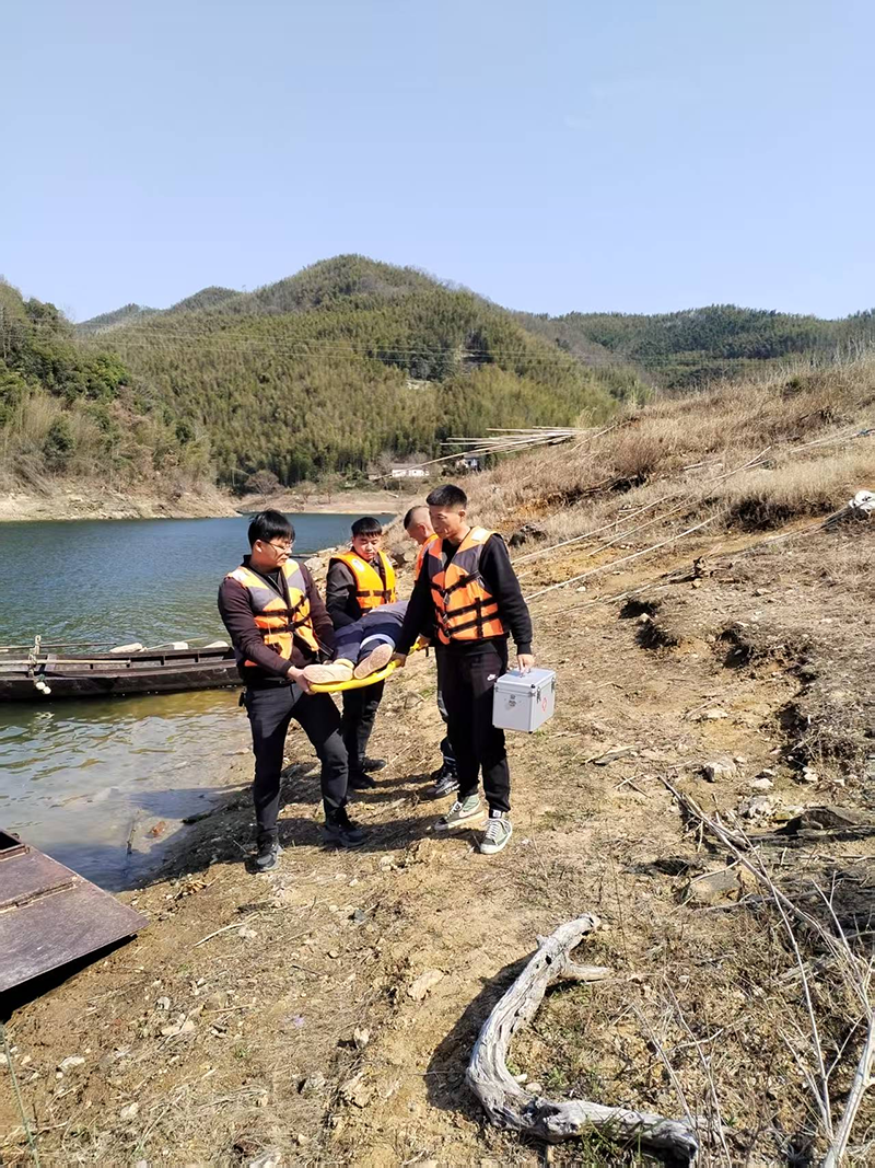 大別山水產(chǎn)公司開展應急救援演練
